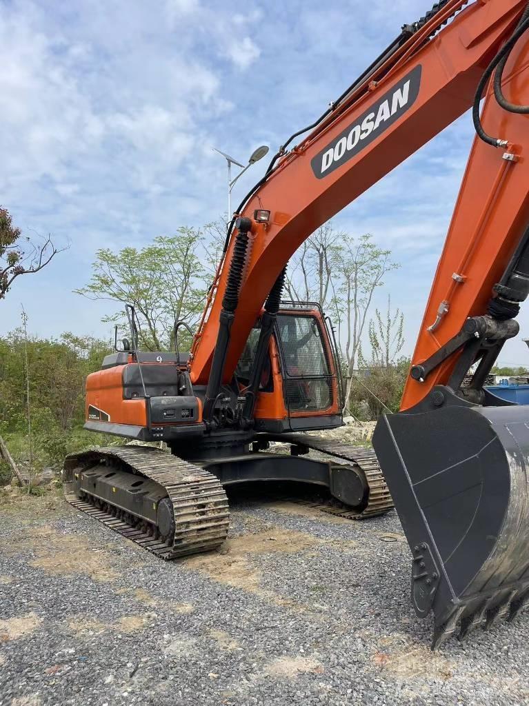 Doosan DX 300 LC Gravemaskiner på larvebånd