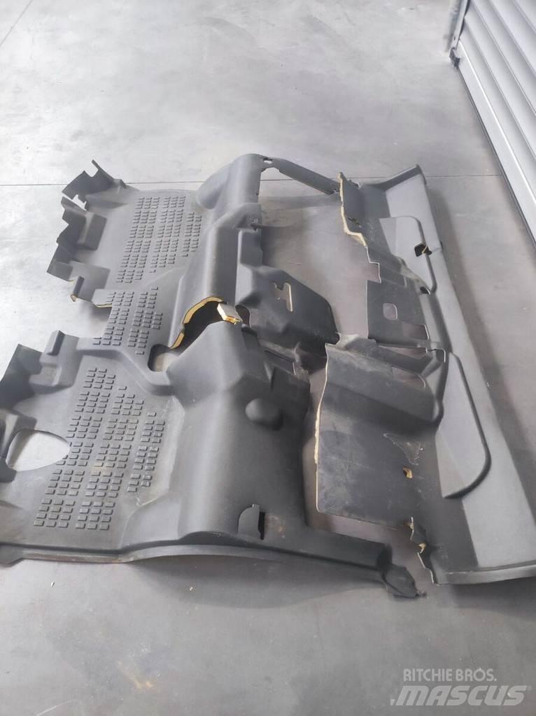 Nissan Floor Mat Kabiner og interiør