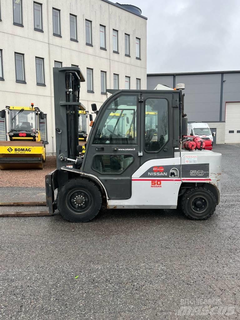 Nissan WG1F4A50Y Diesel gaffeltrucks