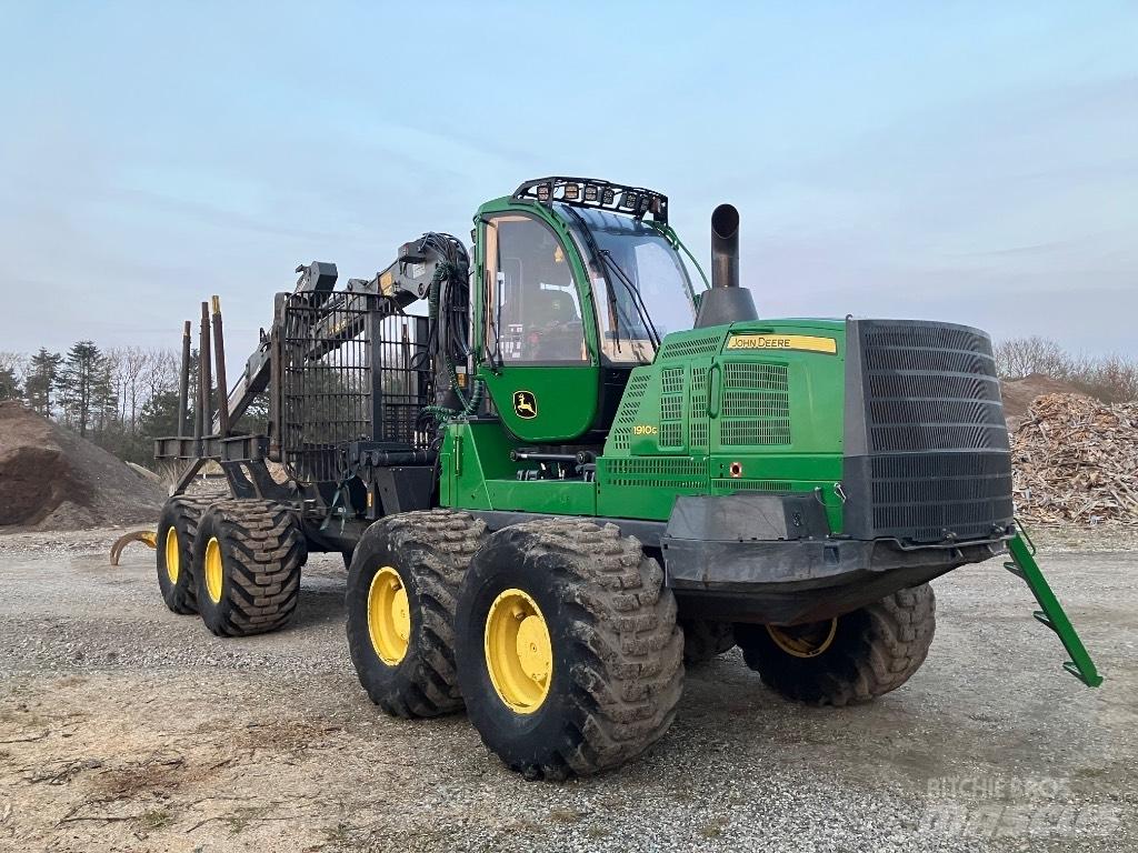 John Deere 1910G Udkørselsmaskiner
