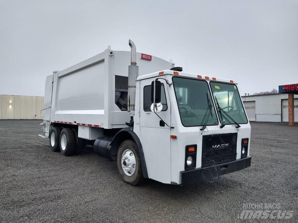 Mack LE613 Renovationslastbiler