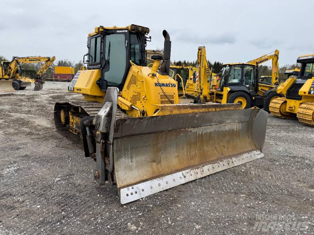 Komatsu D 61 PX-24 Bulldozer på larvebånd