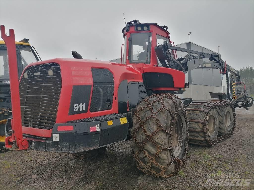 Komatsu 911 Skovningsmaskiner