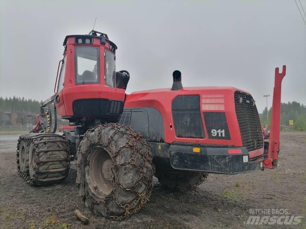 Komatsu 911 Skovningsmaskiner