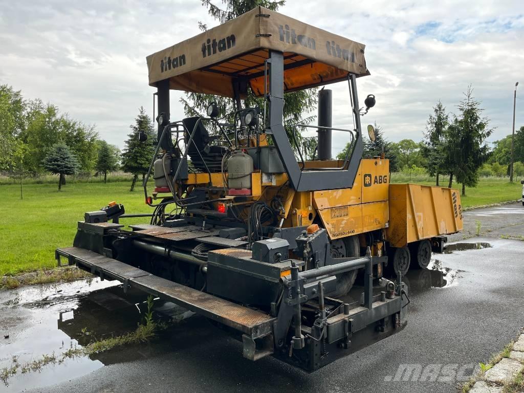 ABG Titan 455 Asfaltudlæggere