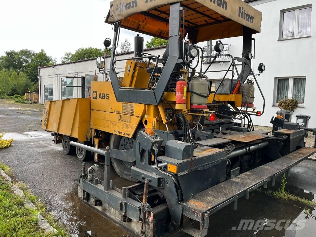 ABG Titan 455 Asfaltudlæggere