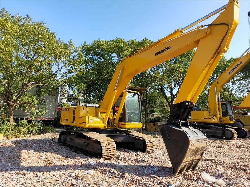 Komatsu PC 200-6 Gravemaskiner på larvebånd