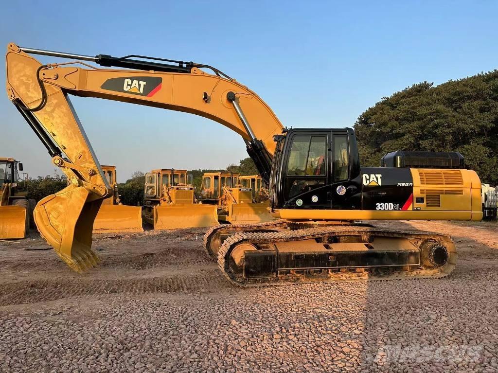CAT 330 D L Gravemaskiner på larvebånd