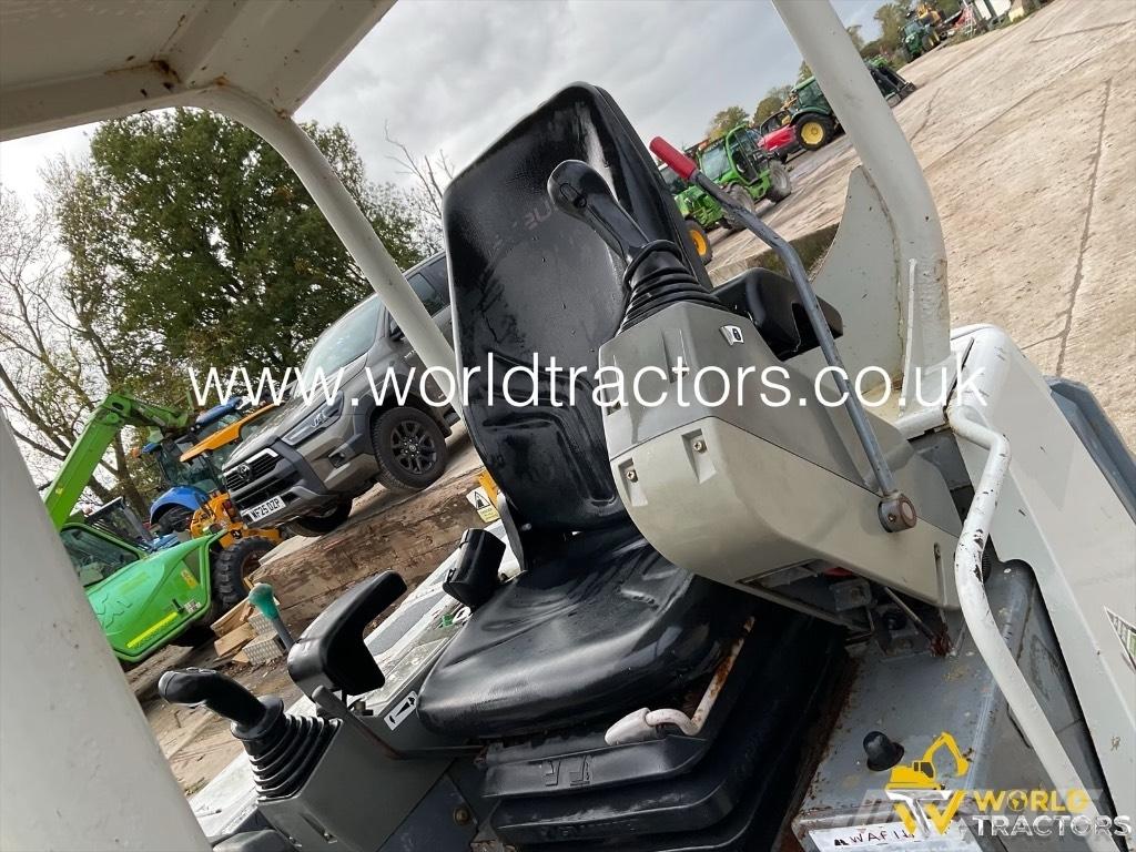 Takeuchi TB 228 Minigravemaskiner