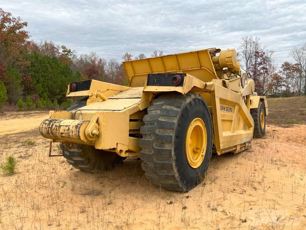 DEERE 862 Skrabere