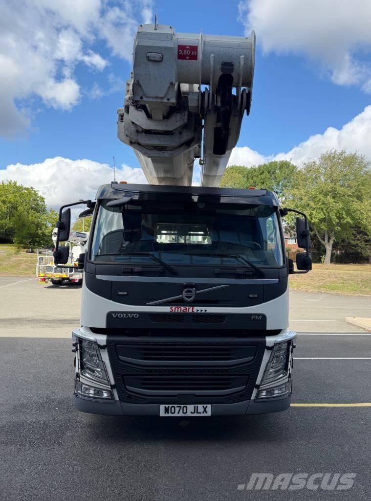 Bronto Skylift S56XR Lastbilmonterede lifte