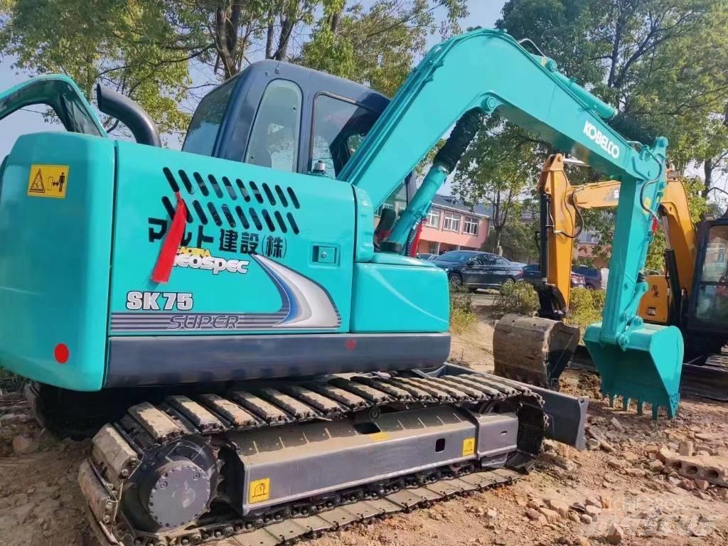 Kobelco SK 75 Midi-gravemaskiner 7t - 12t