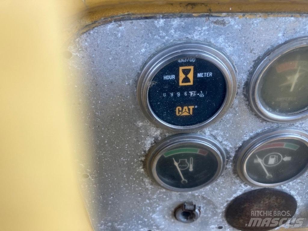 CAT D 9 H Bulldozer på larvebånd