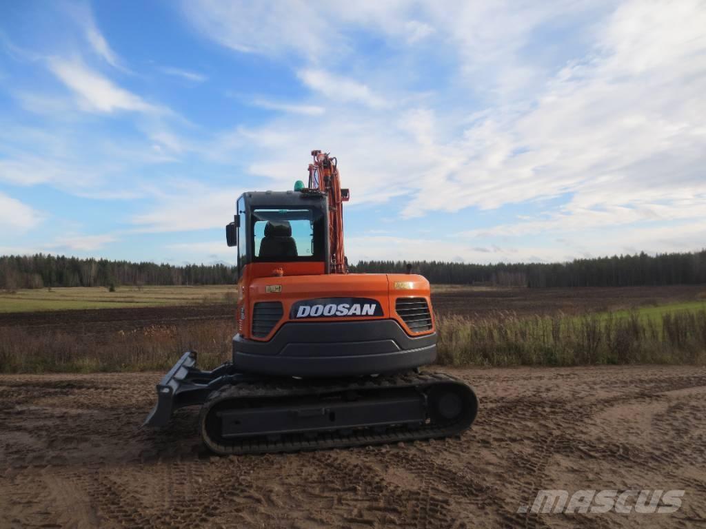 Doosan DX 85 R Midi-gravemaskiner 7t - 12t
