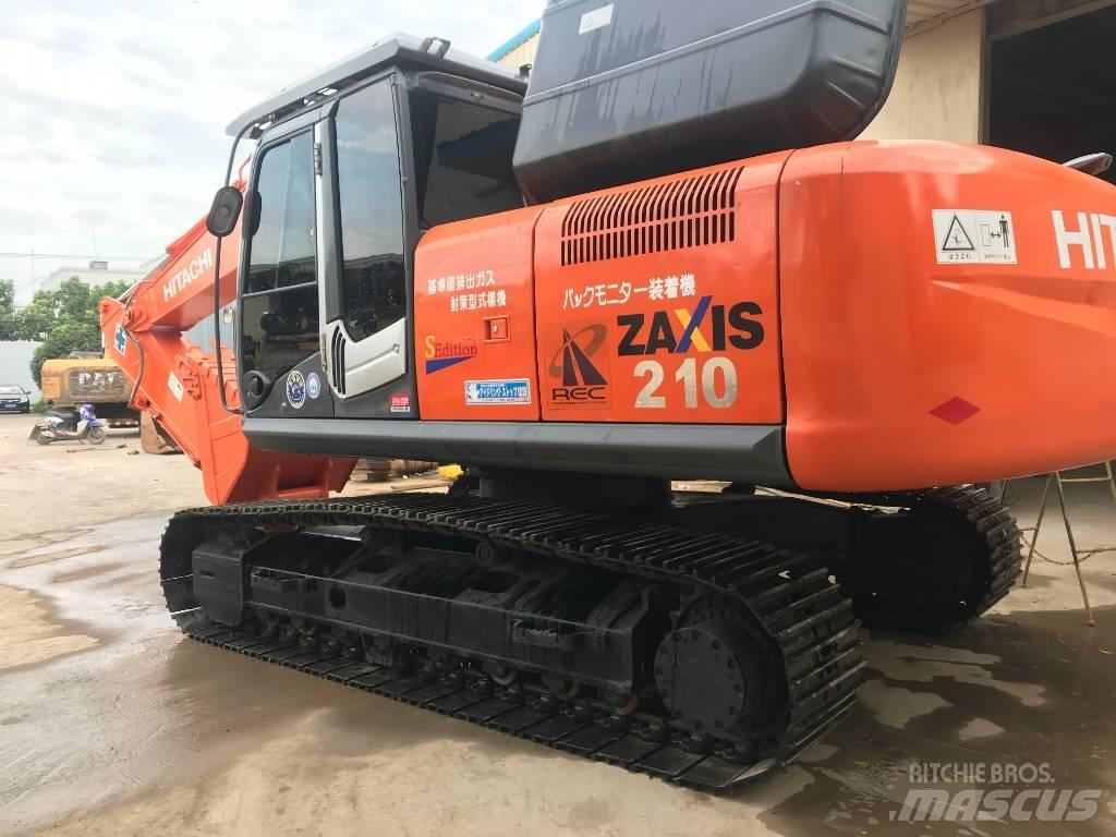 Hitachi ZX 210 Gravemaskiner på larvebånd