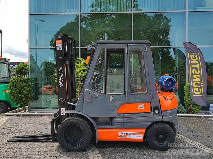 Toyota 6FG25 LPG gaffeltrucks