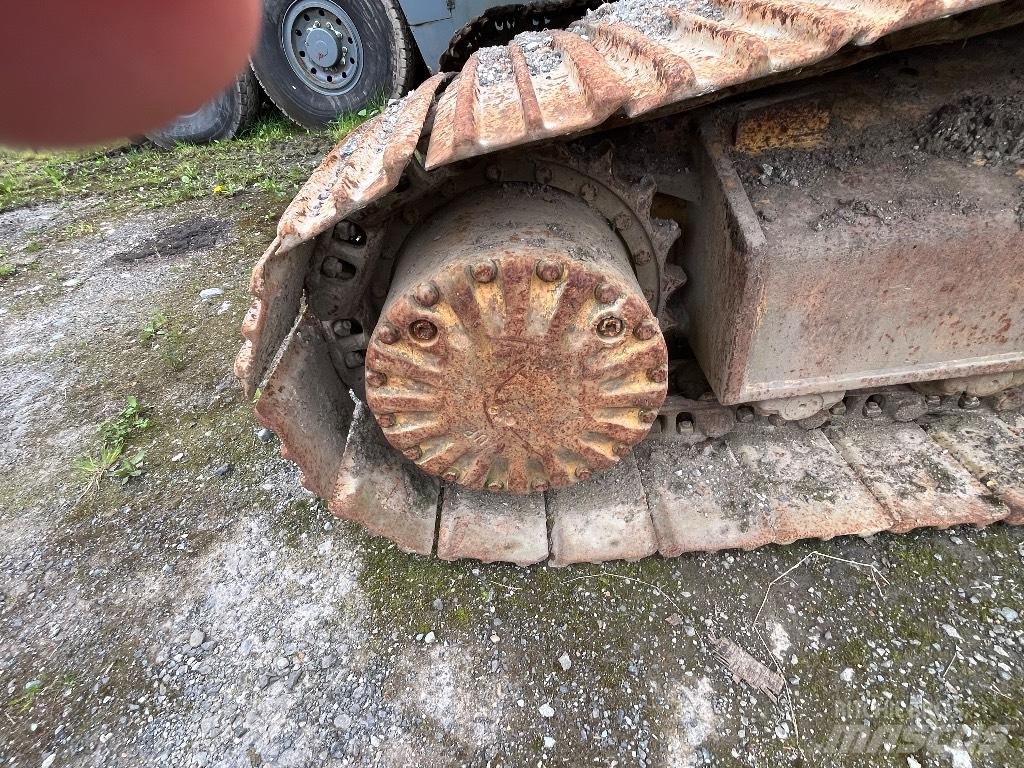 Komatsu PC 210-5 Gravemaskiner på larvebånd