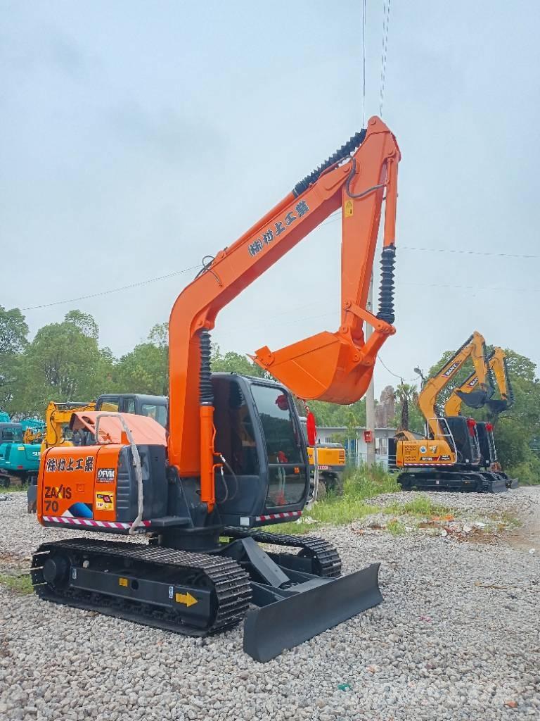 Hitachi ZX70 Gravemaskiner på larvebånd