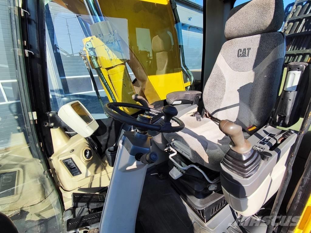 CAT M 318 C Gravemaskiner på hjul