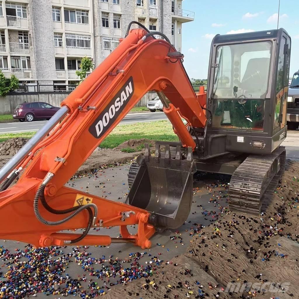 Doosan DH 60 Minigravemaskiner