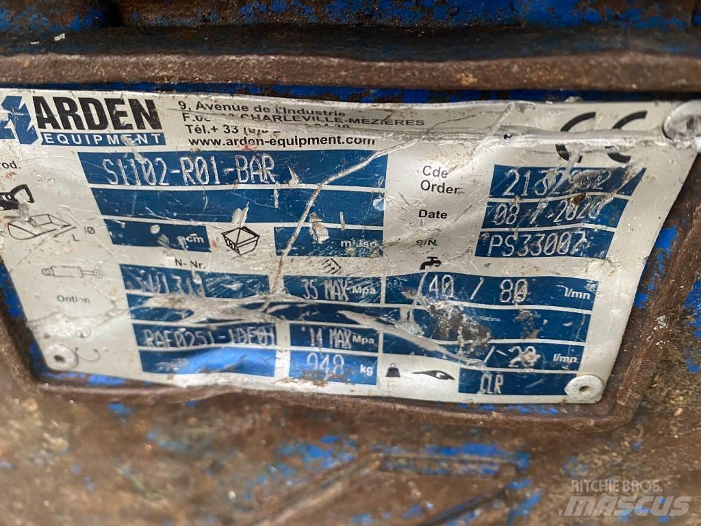  Liegherr LH22 Gravemaskiner på larvebånd