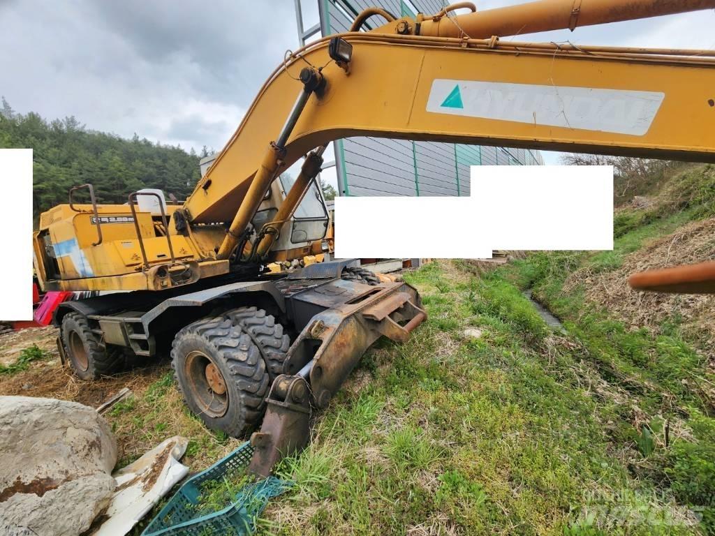Hyundai ROBEX 2000W Gravemaskiner på hjul