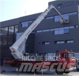 Bronto 420 Lastbilmonterede lifte
