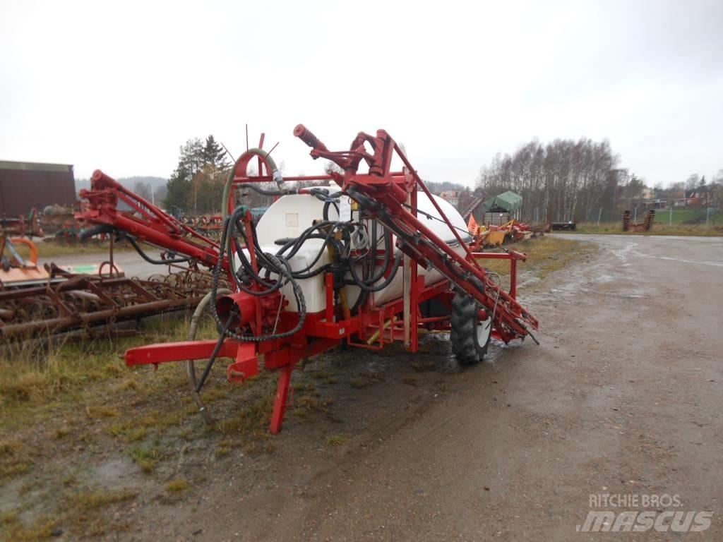 Lindus SPRUTA 2400L Trailersprøjter