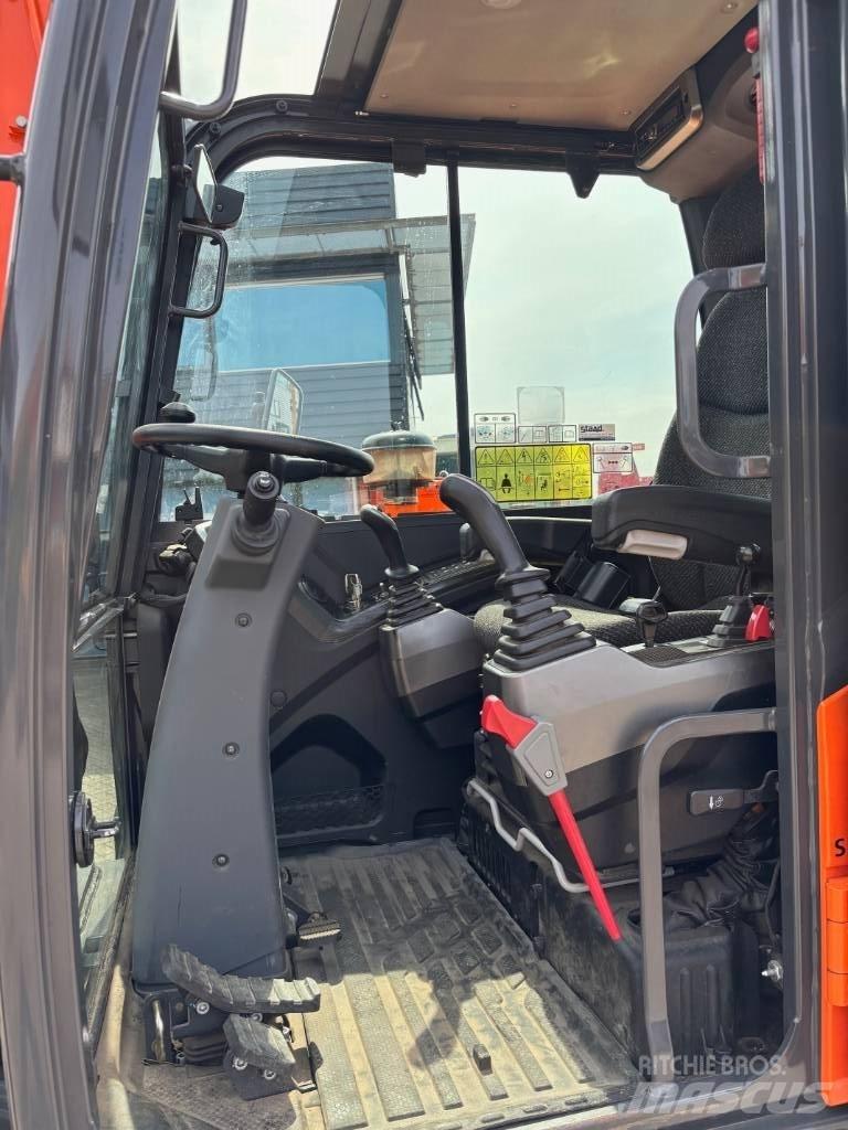 Doosan DX 57 Gravemaskiner på hjul