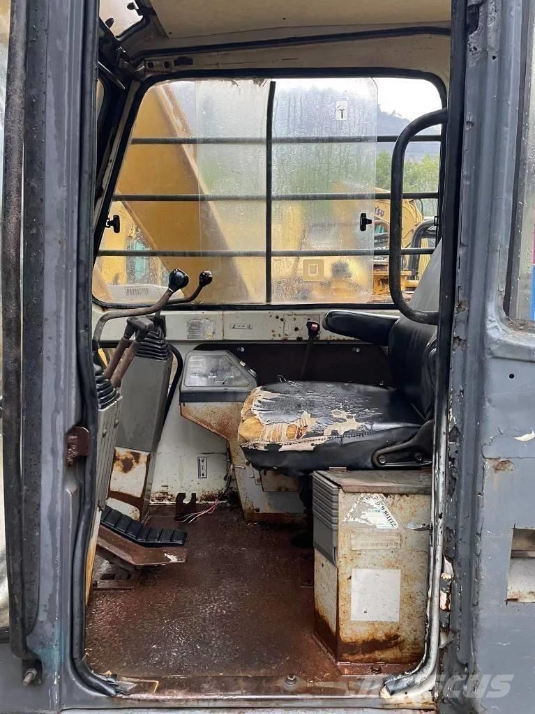 Sumitomo S160 Gravemaskiner på larvebånd