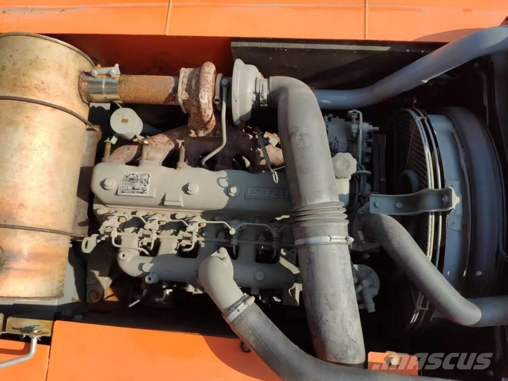 Hitachi Zaxis 210 Gravemaskiner på larvebånd