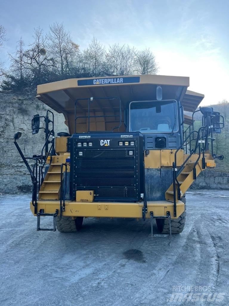 CAT 775 G Knækstyrede dumpere
