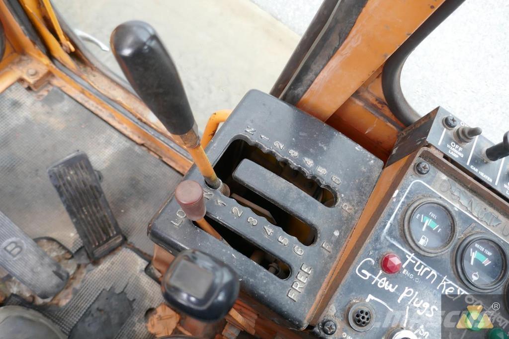 Mitsubishi MG300 Vejhøvle / Gradere