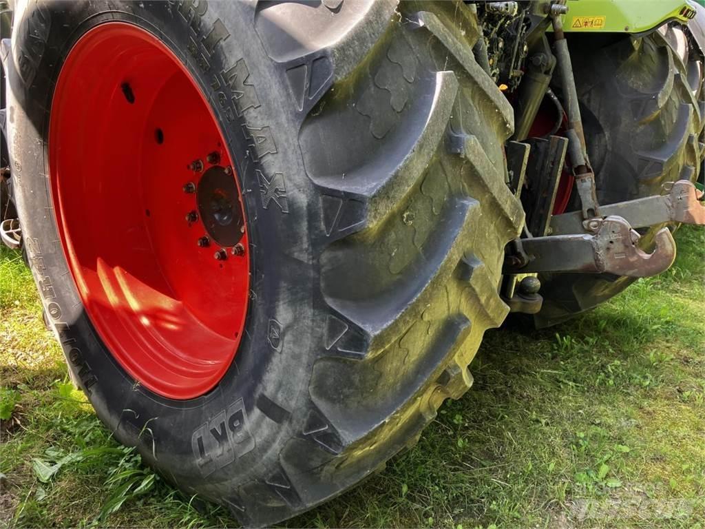 CLAAS Axion 850 Traktorer