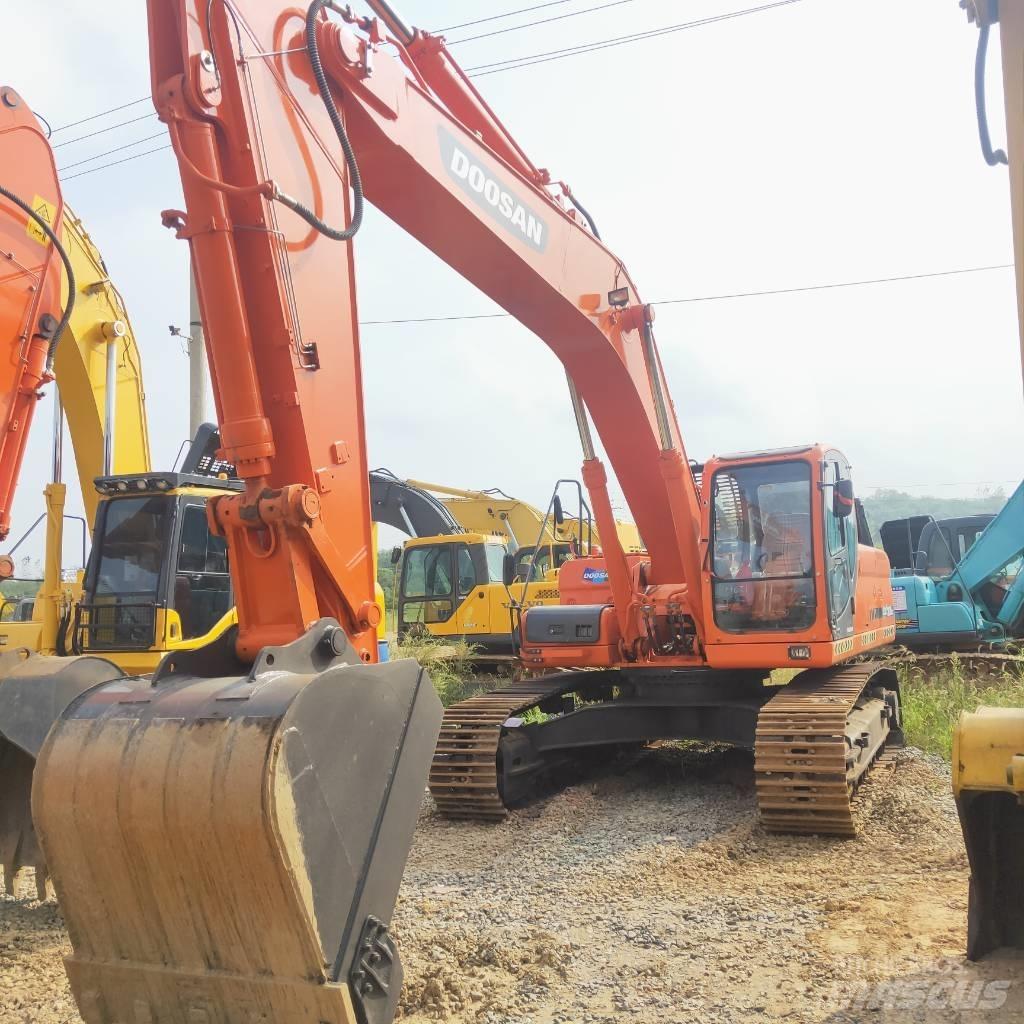 Doosan DX 300 LC Gravemaskiner på larvebånd