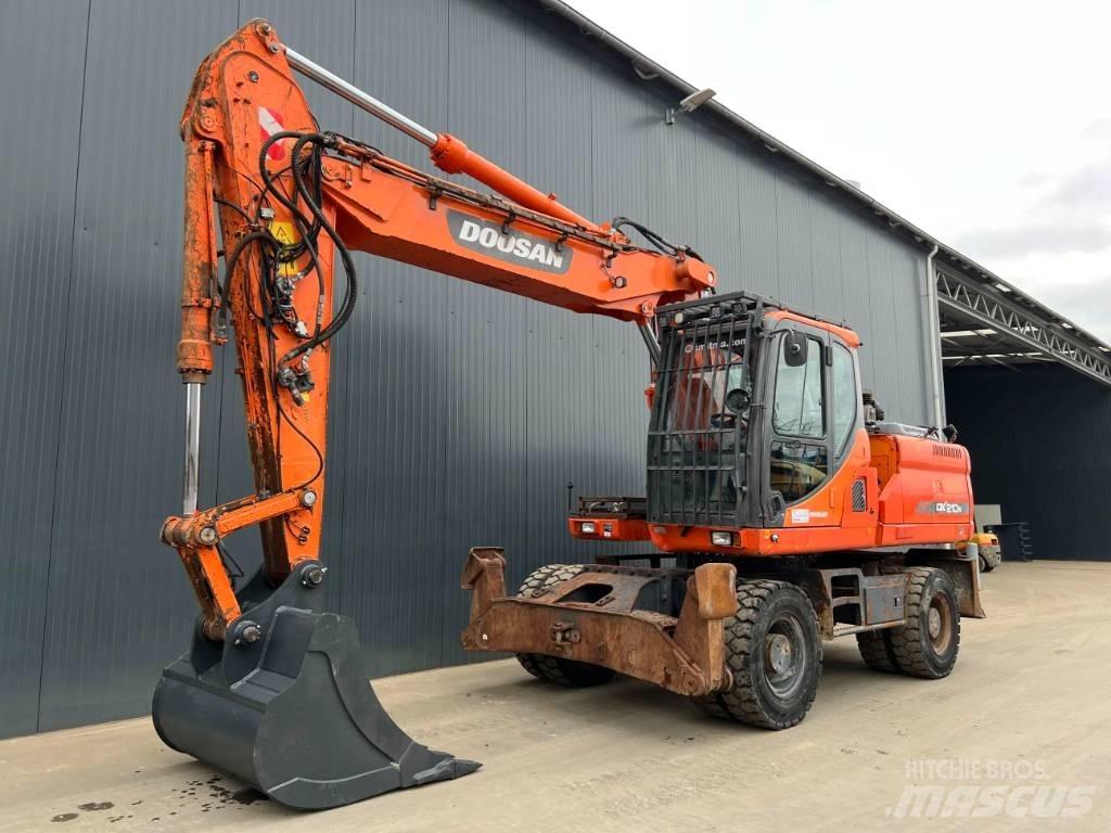 Doosan DX210W Gravemaskiner på hjul