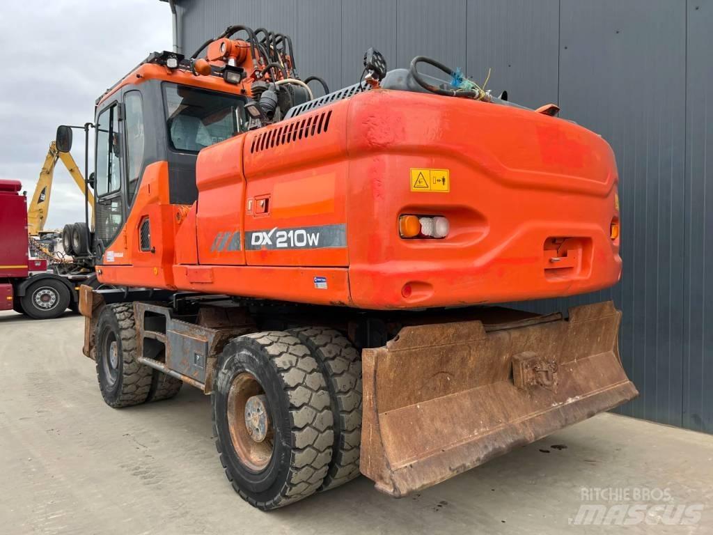 Doosan DX210W Gravemaskiner på hjul