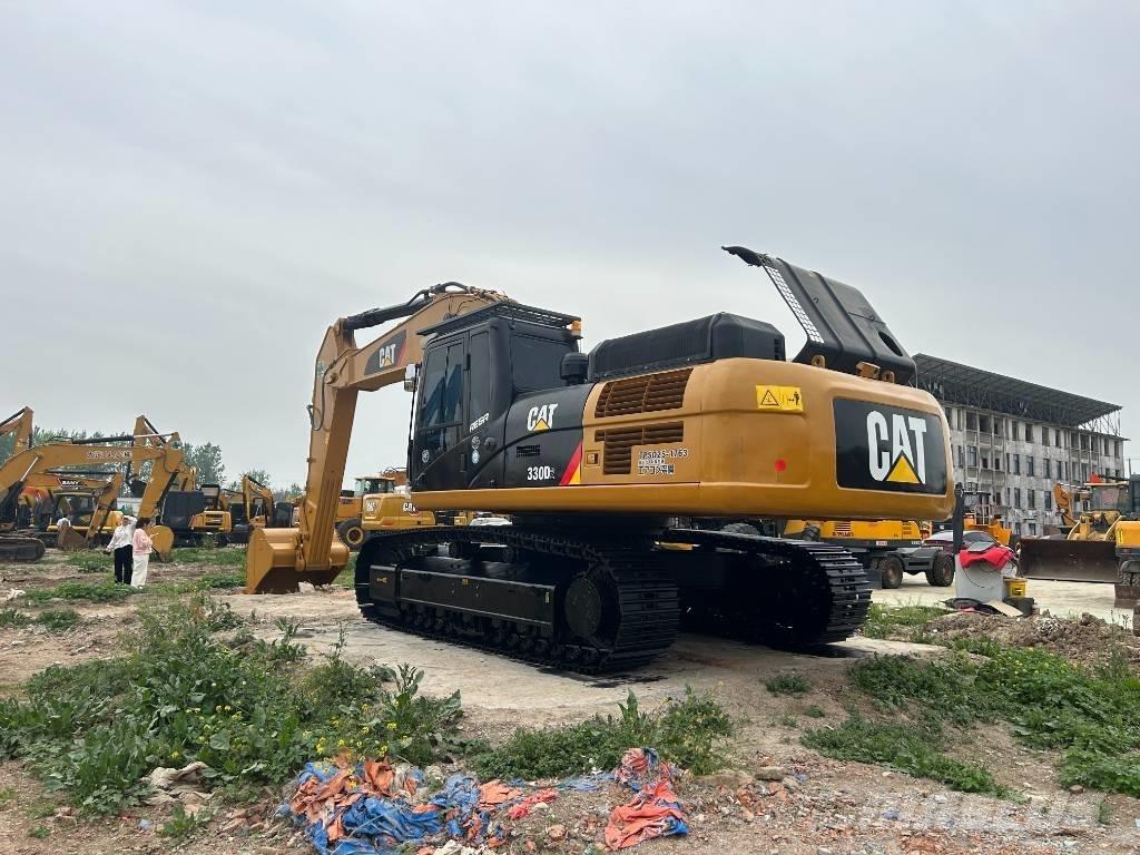 CAT 330D2 Gravemaskiner på larvebånd