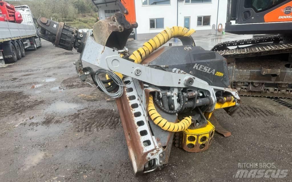 Doosan DX 235 Kombi skovnings-udkørselsmaskiner