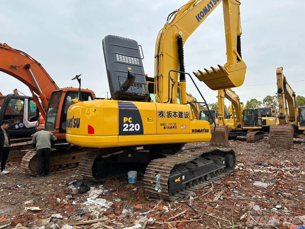 Komatsu PC 220-8M0 Gravemaskiner på larvebånd