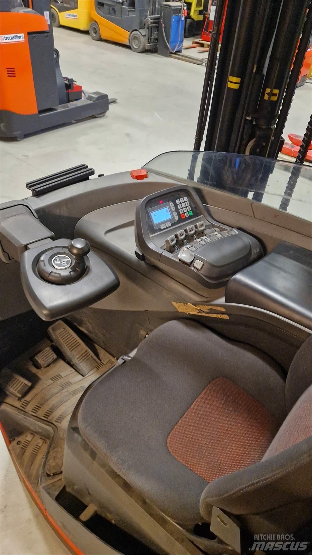 BT RRE160E Reachtruck