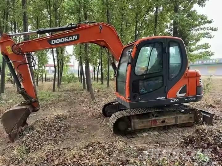 Doosan DX 75 Gravemaskiner på larvebånd