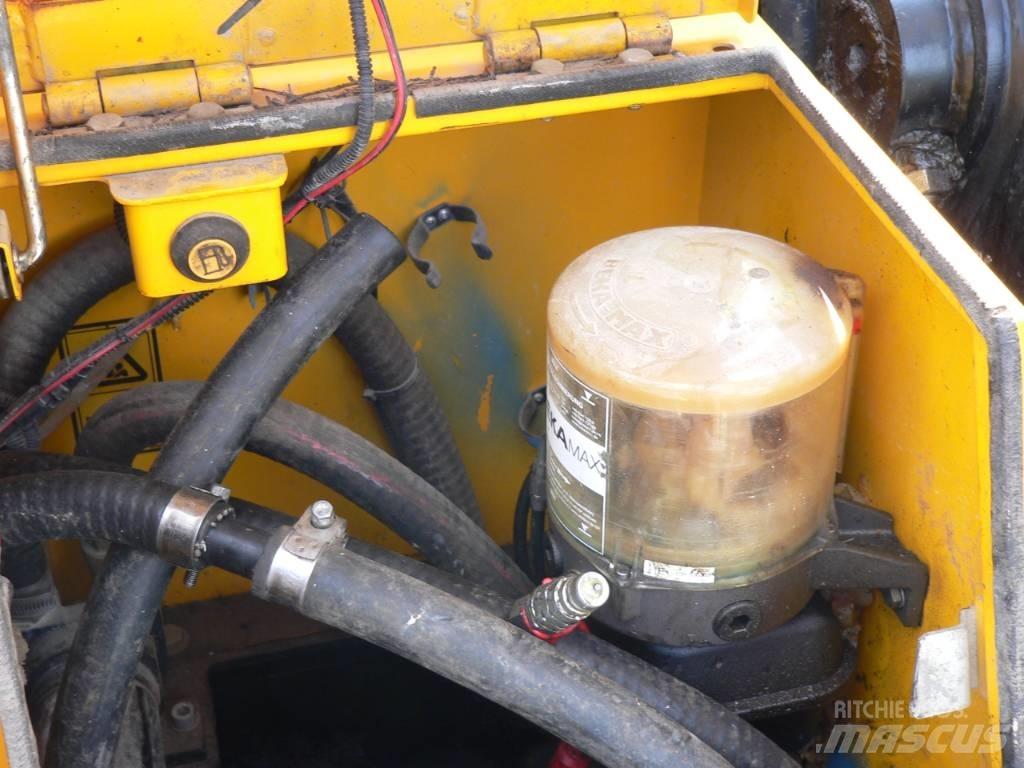 JCB JS 131LC+ Gravemaskiner på larvebånd