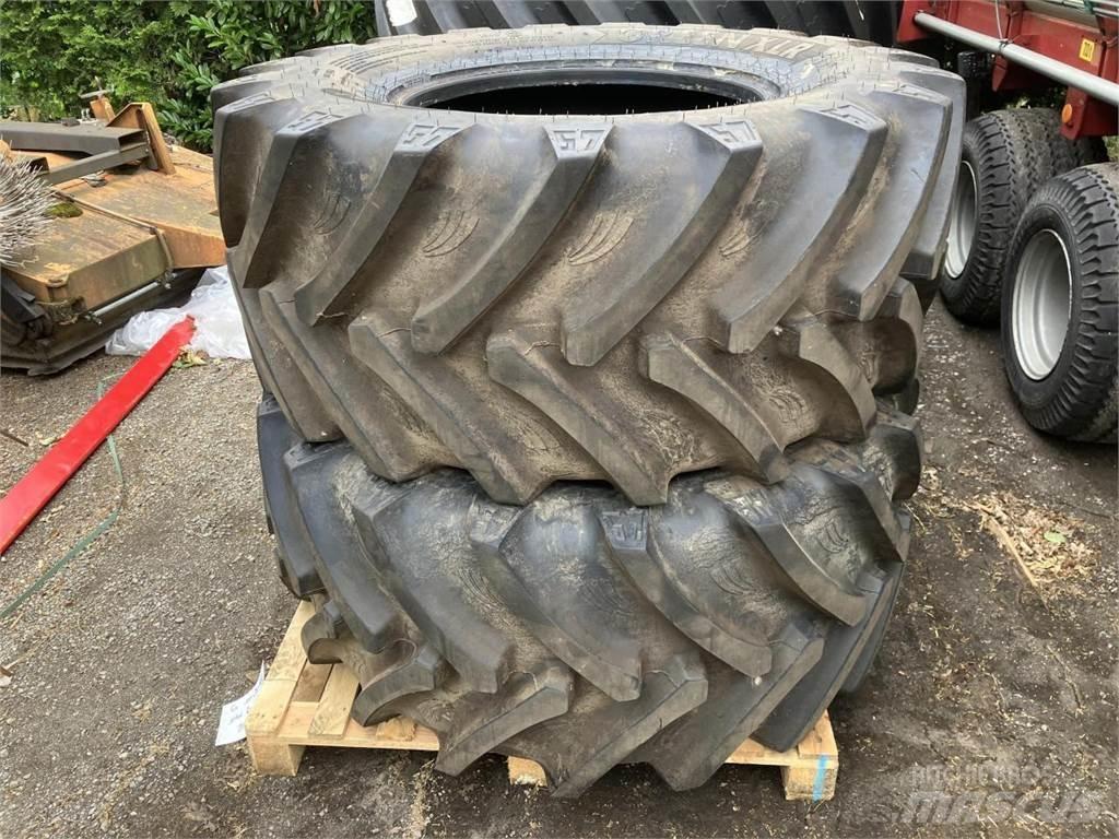 BKT 600/65R28 Hjul, Dæk og Fælge
