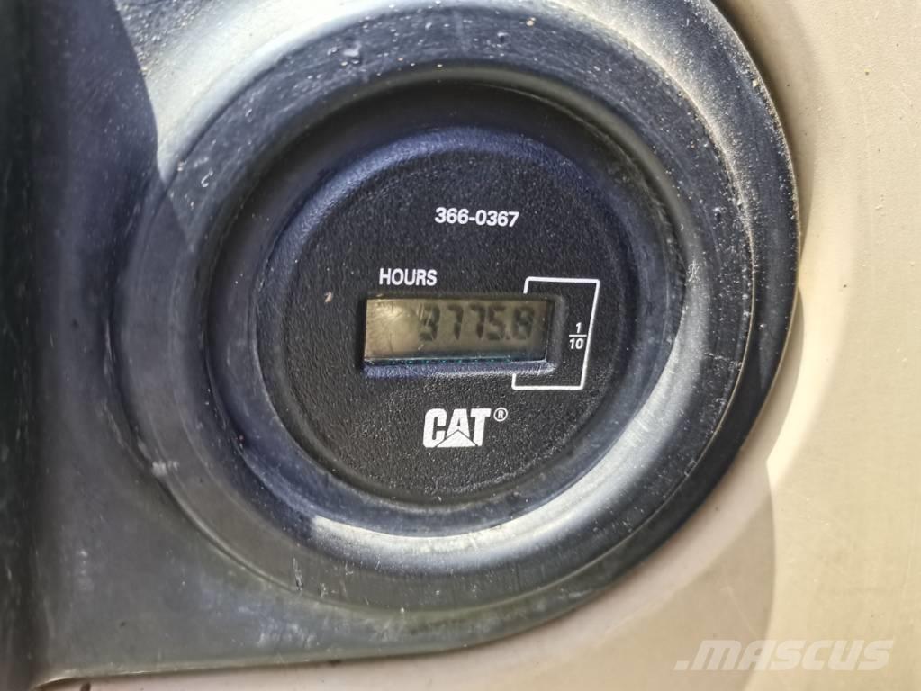 CAT 320 C L Gravemaskiner på larvebånd