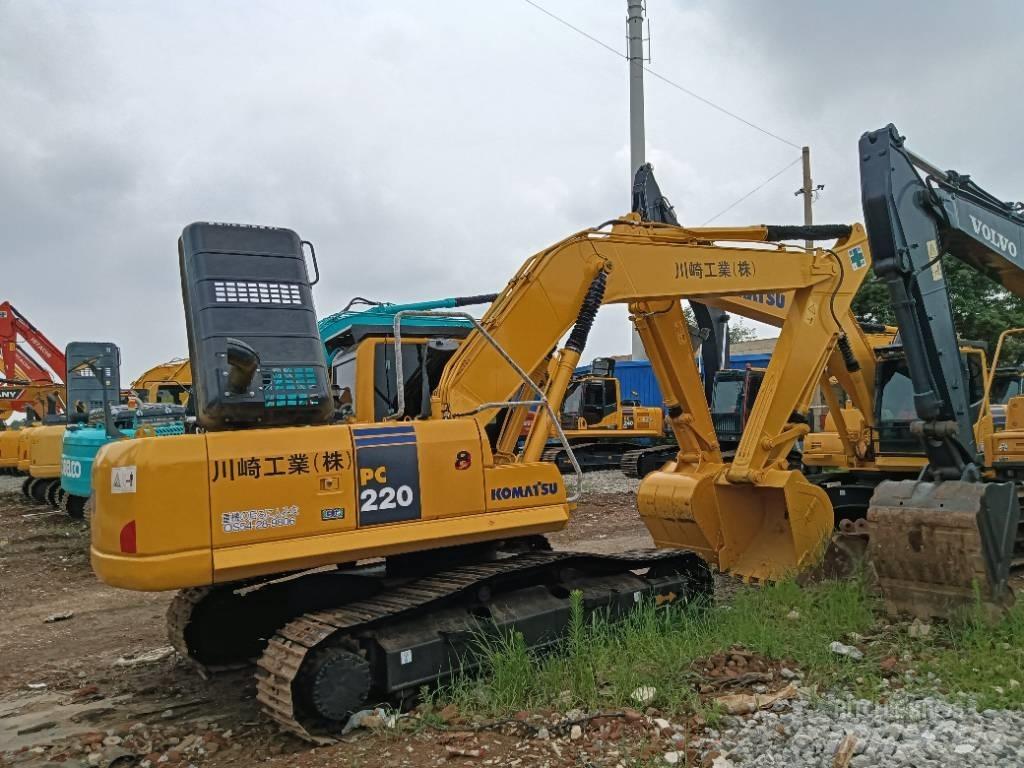 Komatsu PC 220-8 Gravemaskiner på larvebånd