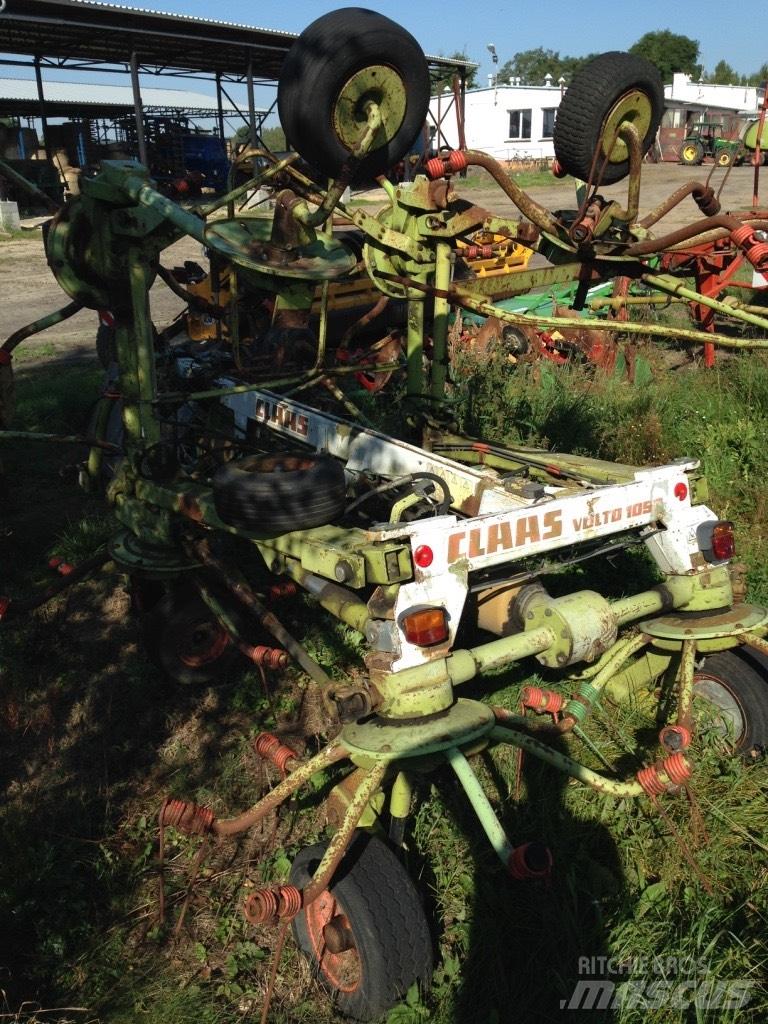 CLAAS Volto 1050 River og høvendere