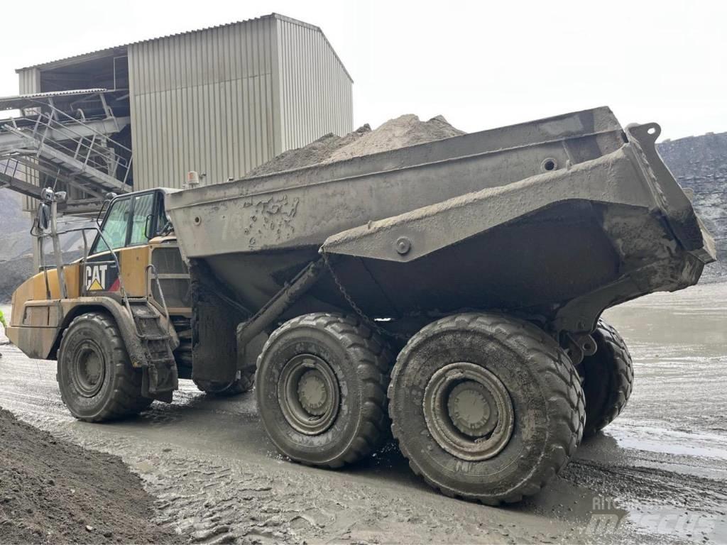 CAT 730 C Terrængående lastbiler