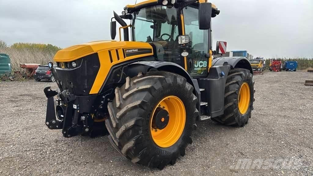 JCB Fastrac 4220 Traktorer