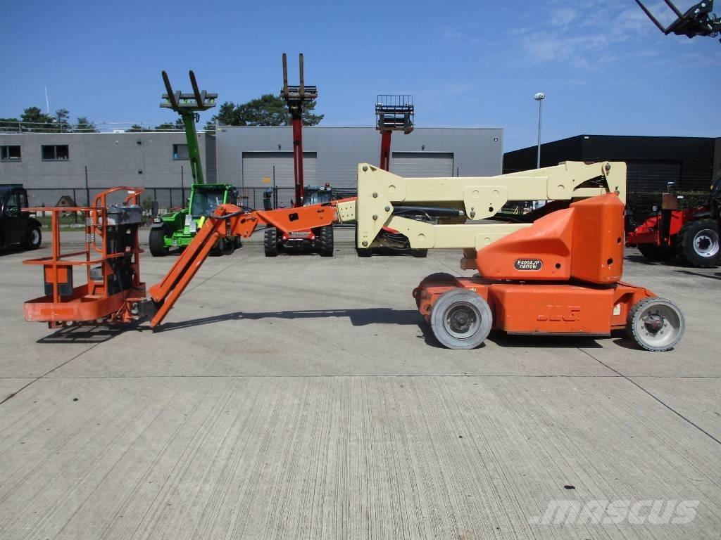 JLG E400 AJPN (687) Kompakte selvkørende bomlifte